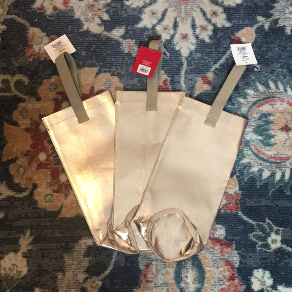 3 Gold Wine Bags